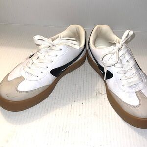 White Black Gum Sole Retro Sneakers Athletic Lace Up Comfort Casual Mens Size 9